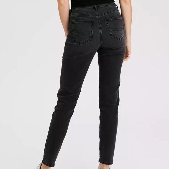 American Eagle high rise stretch black mom jean - Picture 4 of 7